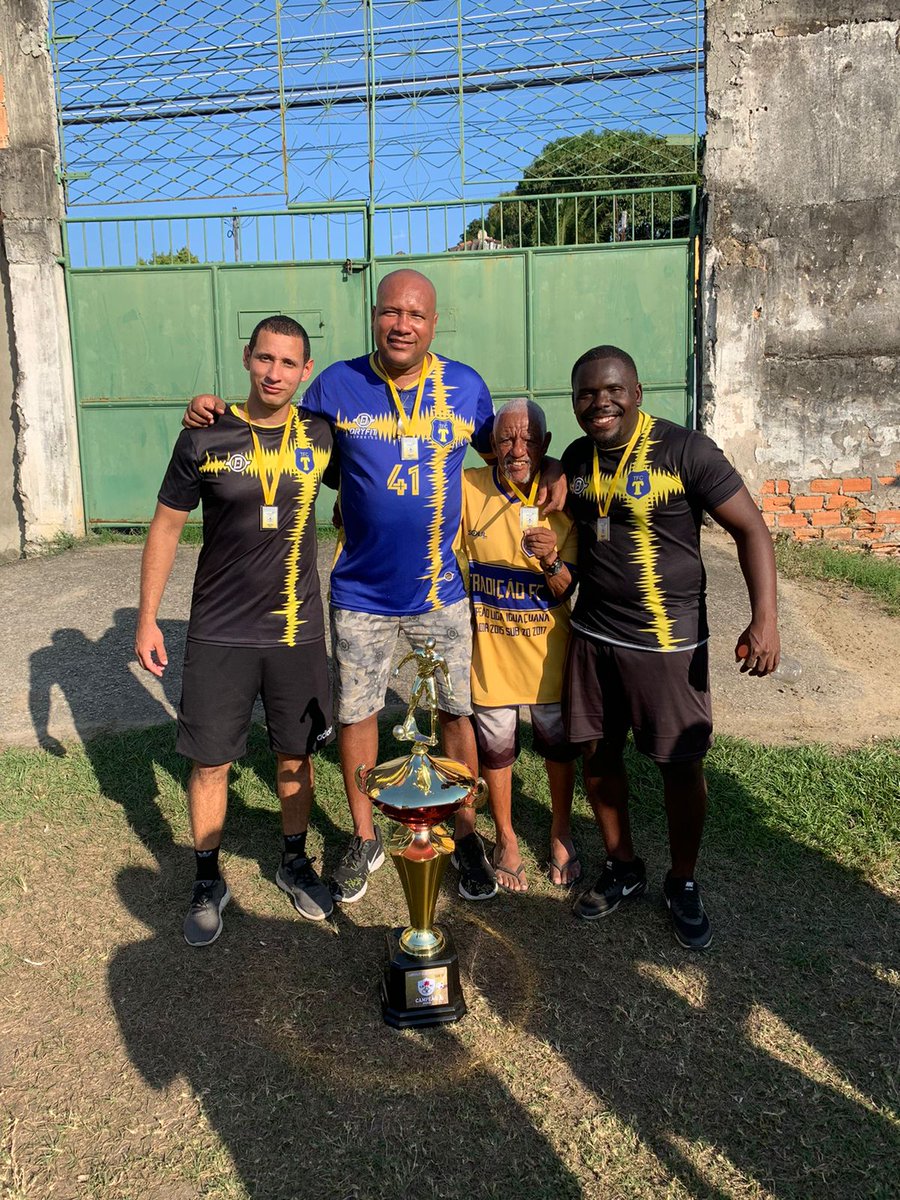 denerborges01's tweet photo. Quero agradecer muito a todos os jogadores que se dedicaram muito em todos os treinos e em cada jogo do campeonato! #CampeãoInvicto
Campeonato Iguaçuano Sub: 17
Todos da Diretoria e Comissão Técnica foram fantásticos!
#TradiçãoFutebolClube 🇺🇦 🏆 https://t.co/e5UI6K8Gi3
