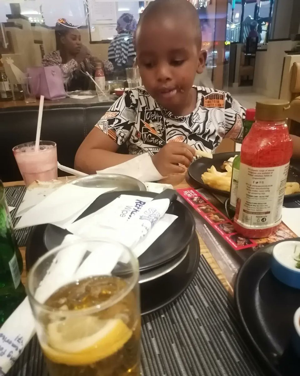 JackMakgabo's tweet photo. No matter how hectic your life is don't ever ignore your kids. Make time for them so that you can be able to know and understand them better. Boys outing #theoreticalthoughts #nonepoeticthoughts #buju https://t.co/vnmGHE58iA