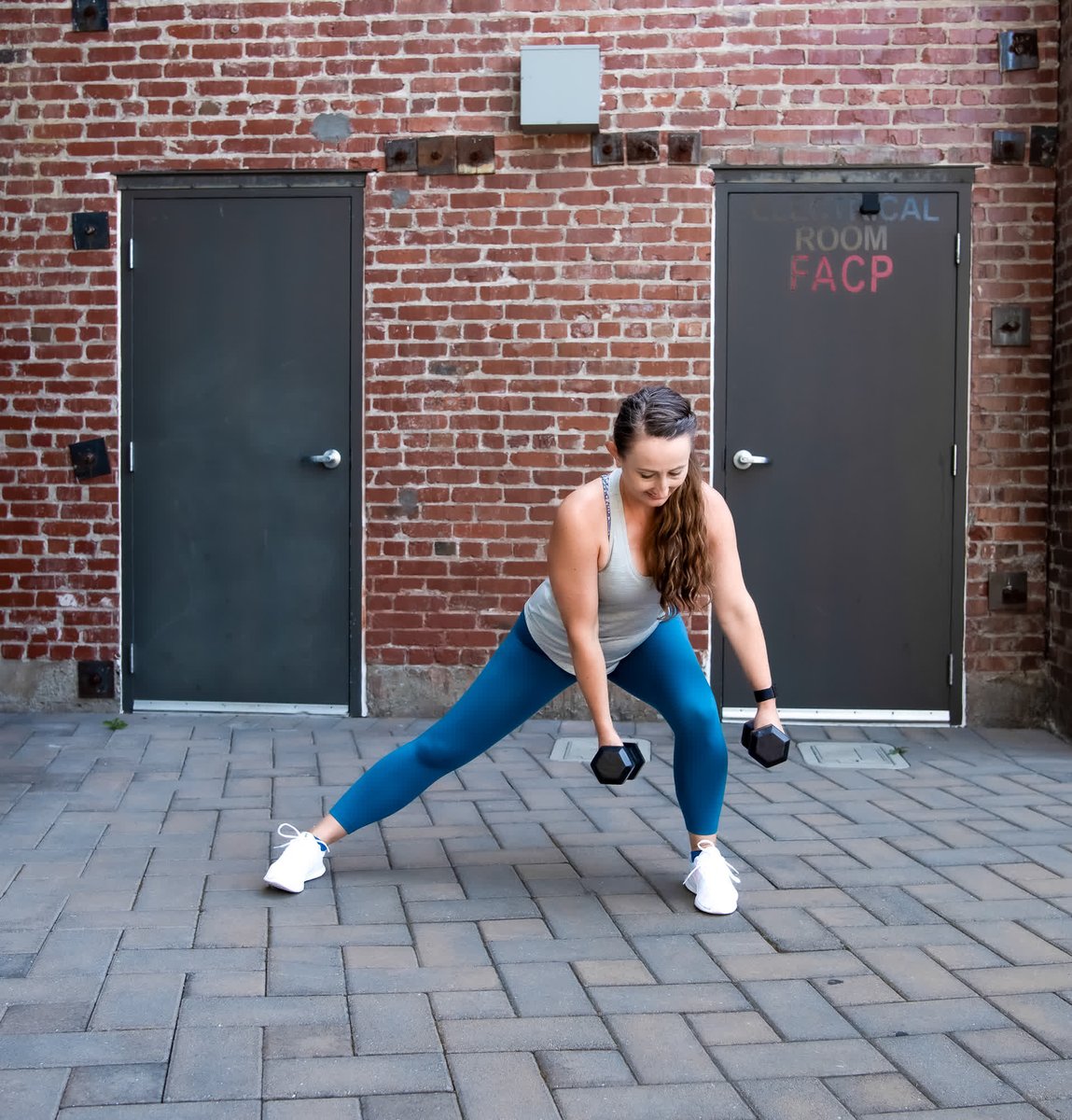 TruveFit's tweet photo. Sitting can hurt your heart, potentially leading to cardiovascular disease.

 Experts say people who sit more have a 147 percent higher risk of suffering from a heart attack or stroke.

Protect your heart by making sure you are getting up and moving regularly. https://t.co/hWulmQQQDR