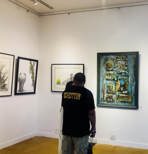 Anitadinesh2's tweet image. Title : Gangeshwar 
Size:3’x4’feet 
Medium: Acrylic on canvas 
 Painting by Anita Dinesh 
#anitadinesh #exploringshiva #spritualart #artoftheday #artistoninstagram #ardhnaarishwar #artistonyoutube #artistsoninstagram.              Subscribe youtube.com/channel/UC3acO…..