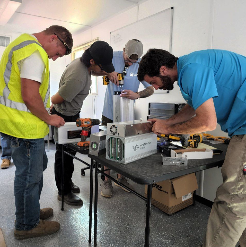 TheCoinDad's tweet image. Funny how ppl still calling for #Bitcoin to go to ZERO while my techs and I are super busy helping clients scale their Bitcoin operations in middle of a bear market. Don't let Bitcoin low price fool you, lots of things happening under the hood!

#btc #blockchain #crypto #Mining