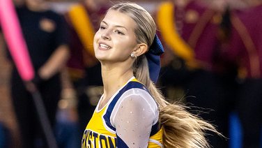 WrightActionPix's tweet photo. @TheCHSWolves Varsity @ClarkstonFB2013 vs Davison https://t.co/jTsupkxAD2
#ClarkstonFootball #WolvesFootball #GoWolves #BattleAtTheBigHouse https://t.co/RMgPW1L0ov