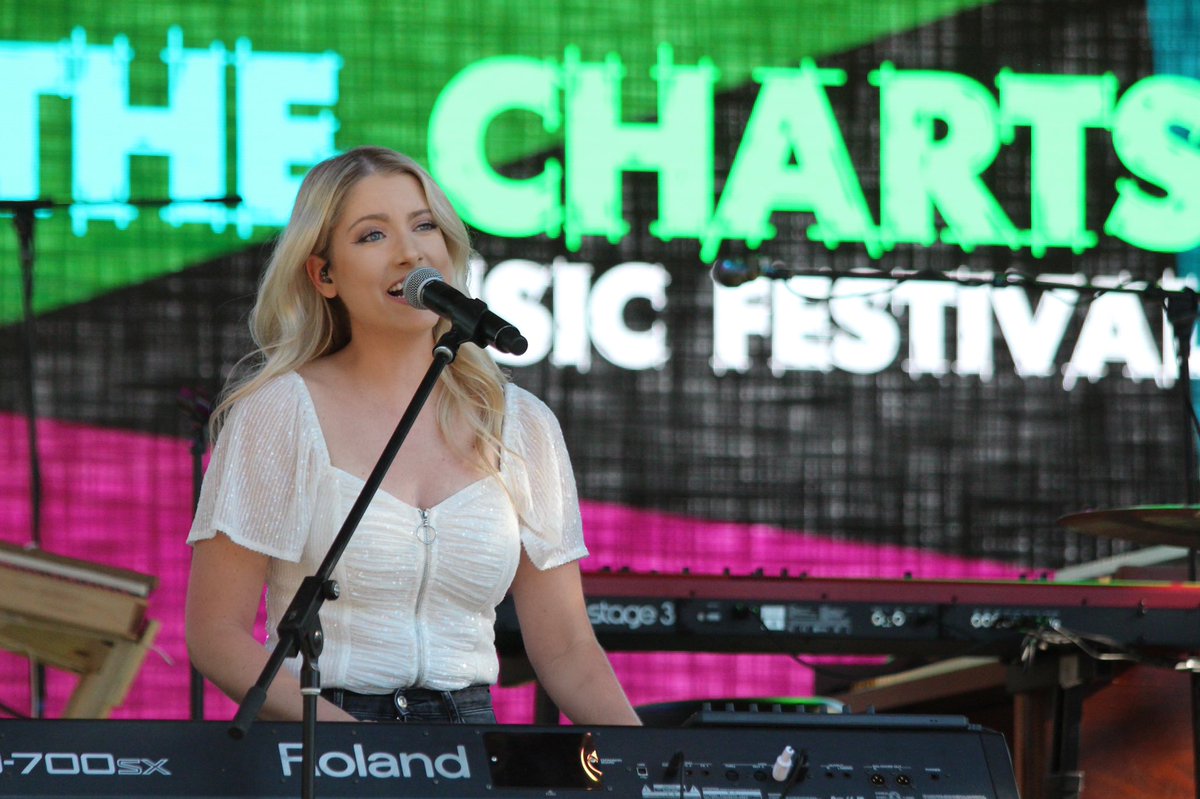 AbbyGrimaldi23's tweet photo. Some action shots of yours truly! 😇 Playing my festival debut was special for all of us! 🦋 It’s hard to beat a home(state) crowd! #northdakota https://t.co/hQajOsqHqg