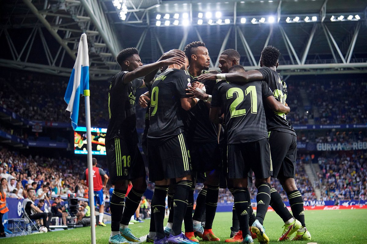 David_Alaba's tweet photo. ¡Así gana el Madrid! 🤍 https://t.co/WHtRTBToOR
