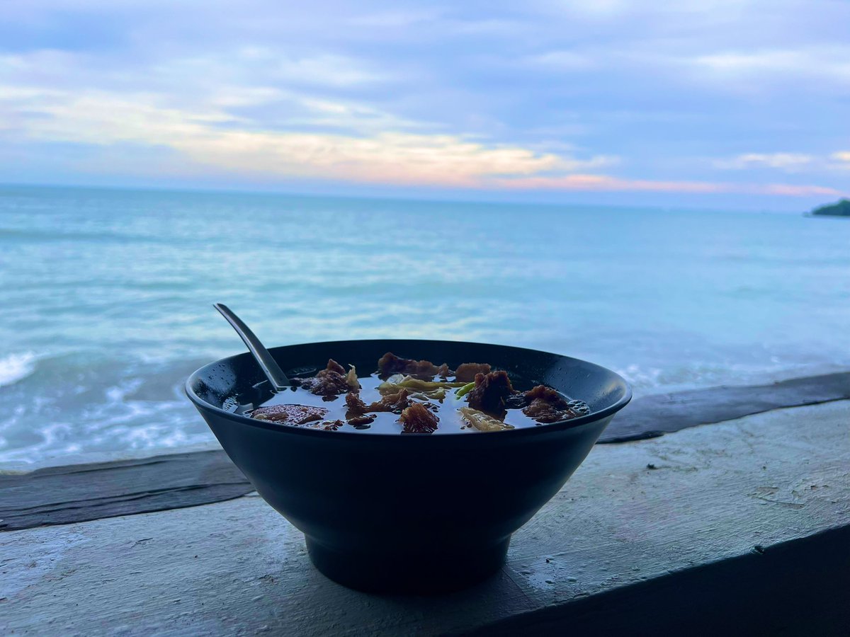 Best food with seaside view 🌊😎🍽😋

📍Patio Del Sol, San Fernando La Union

#patiodelsolseafoodresto
#sanfernandolaunion
#seasiderestaurant