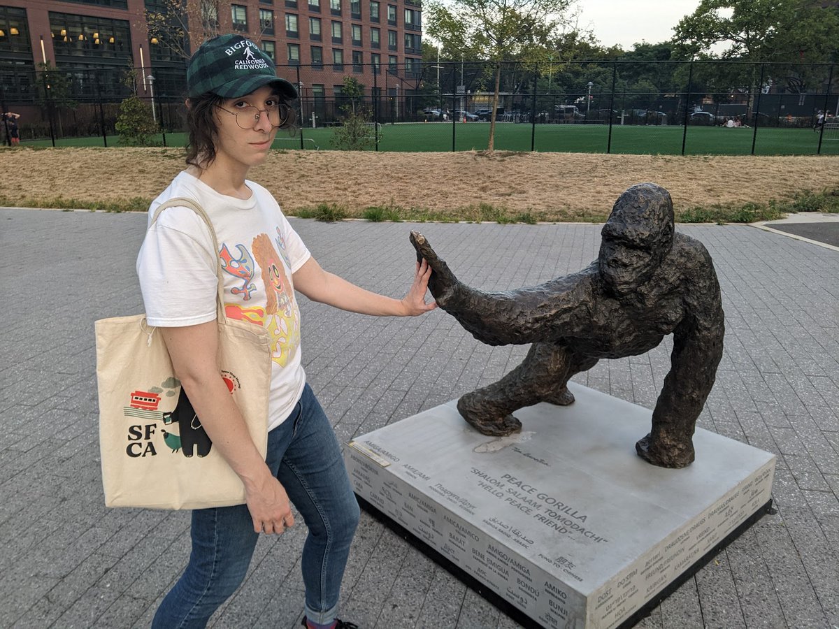 UniScott's tweet image. made peace with the peace gorilla