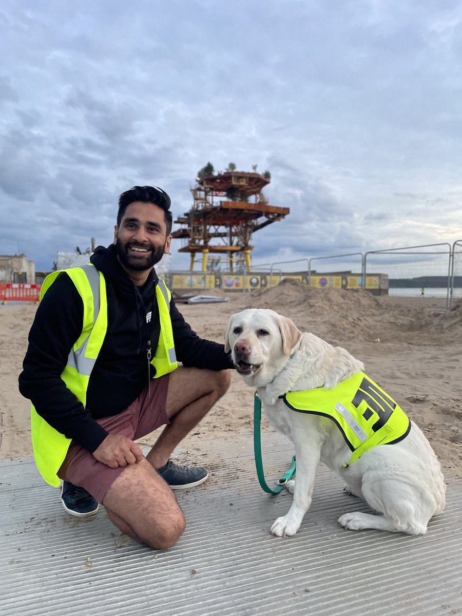 BlindDad_Uk's tweet photo. I couldn’t let the awakening of the #SeeMonster happen without it being a family affair. Tonight I’ve got my crew with me!

#TeamPatel https://t.co/u907UkrIZt