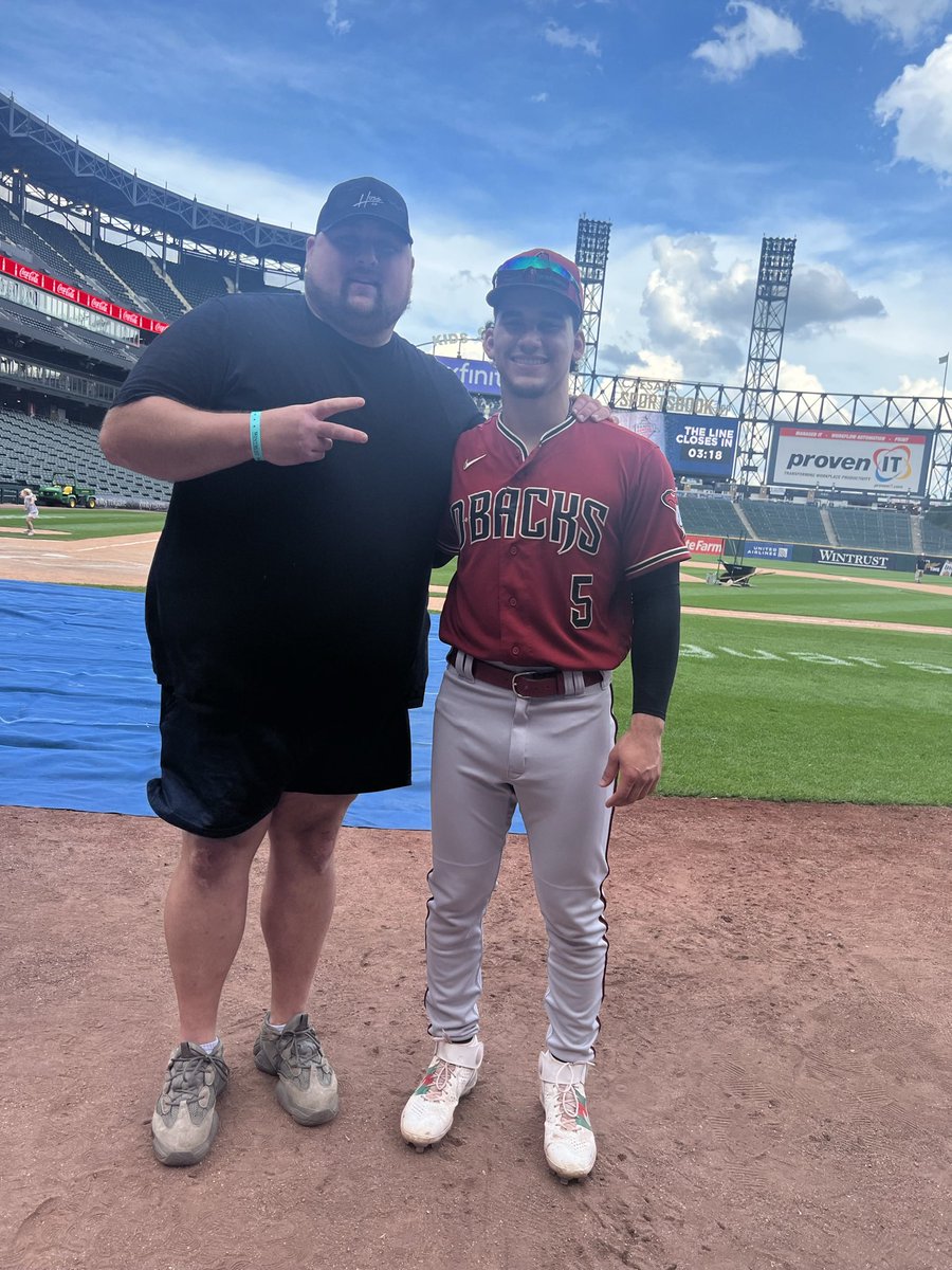 Hoss Co. tweet media