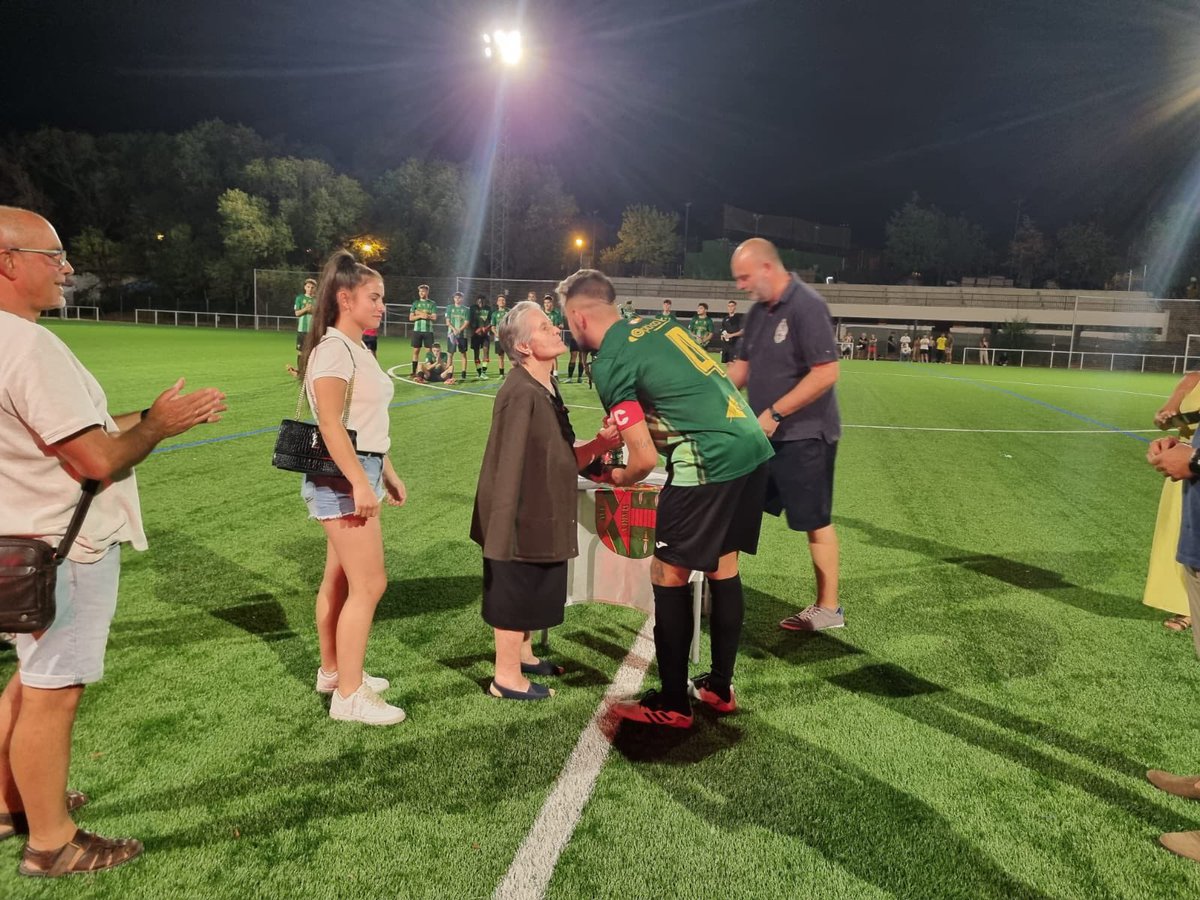 🏆 𝐂𝐀𝐌𝐏𝐄𝐎𝐍𝐄𝐒 𝐓𝐎𝐑𝐍𝐄𝐎 𝐉𝐔𝐋𝐈𝐀𝐍 𝐏𝐈𝐍𝐄𝐃𝐎

Nuestro FILIAL se proclama CAMPEÓN del Torneo Julián Pinedo, 📍 en Daganzo.

El equipo venció en penaltis 🆚 CD Daganzo con goles de Rober, Balles, Eric y Retor.

¡Enhorabuena campeones!❤️🖤⚽️