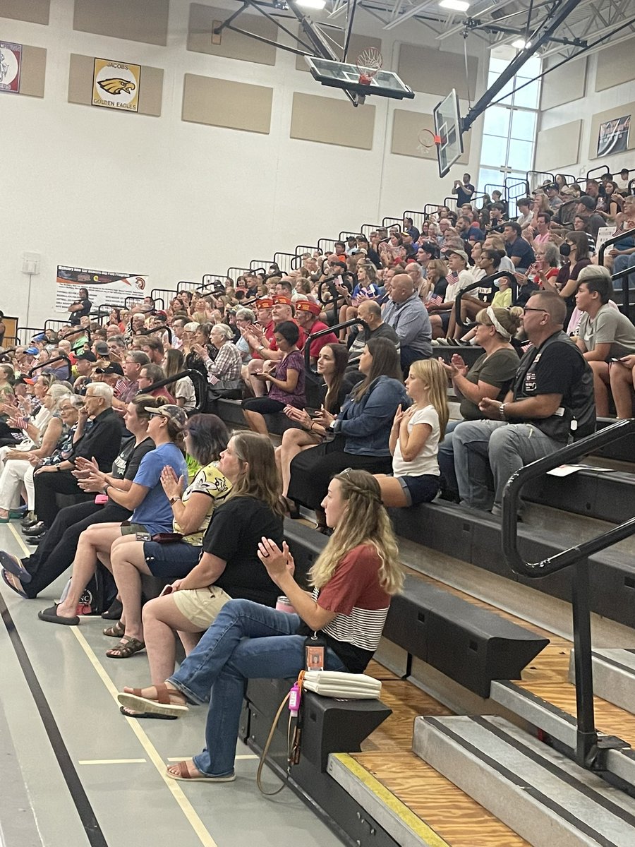 What a pleasure to host the Northern Illinois Honor Flight Welcome Home Ceremony at MCHS! Big s/o to the cheerleaders, band, choir, Warrior media and student volunteers for their participation. Many staff members helped and it was an honor for us to welcome home our local heroes!