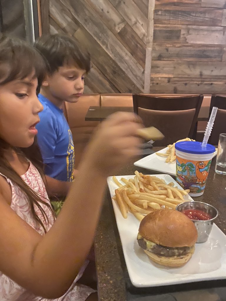 AJCaceres's tweet photo. Food n’ family https://t.co/HA6OI2HpxE
