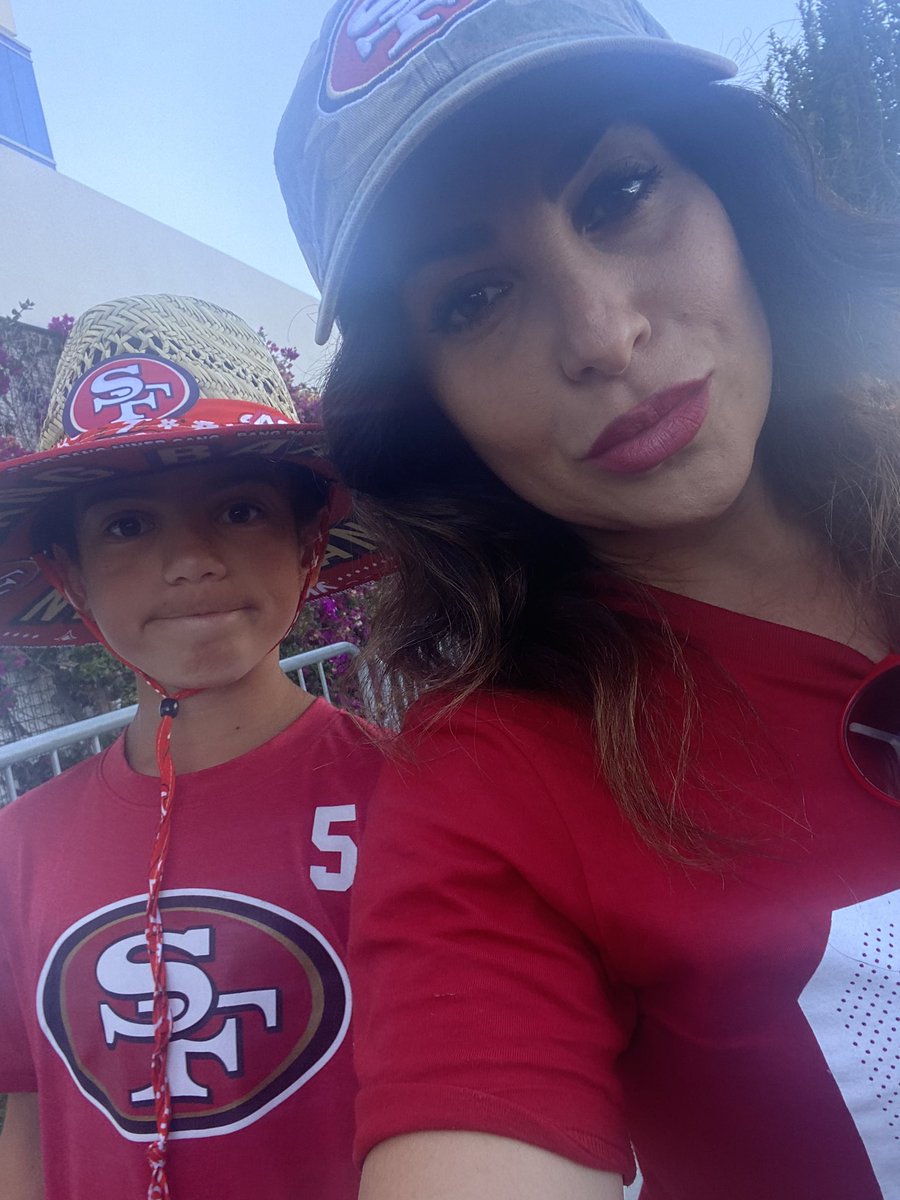 AJCaceres's tweet photo. #ninernation #bangbangninergang https://t.co/LnKVBwAyV7