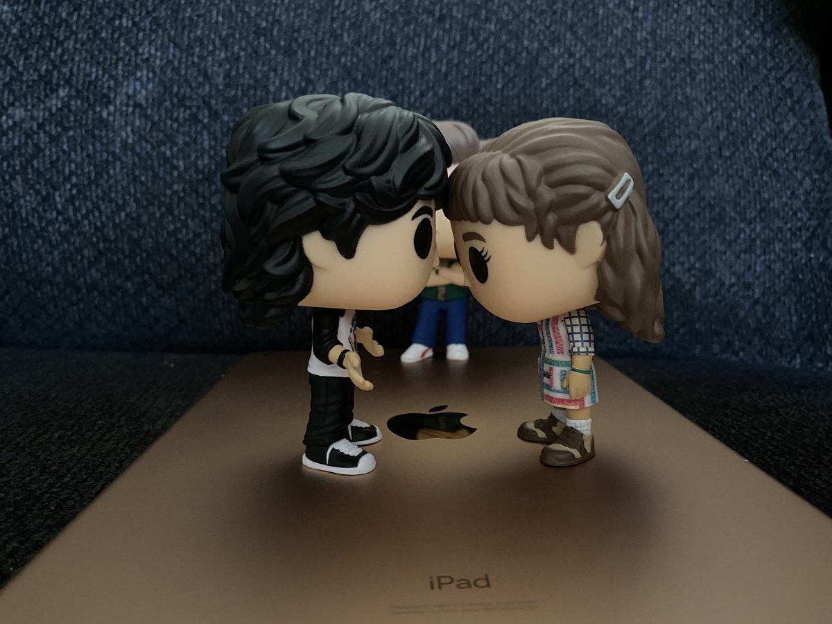 tomdaya_petermj's tweet photo. @NoStrangerToLyn THEY WONT TOUCH😭 https://t.co/rpkh8xc0db
