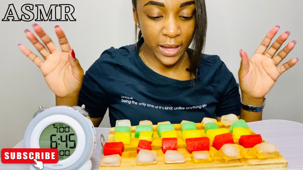 Ice eating challenge 🥶
Can I eat 30 ice cubes in 15 minutes? 🤔🤷🏽‍♀️

Click on the link to find out. 
WATCH TIL THE END 😉

youtu.be/n_r1NWcOM2c