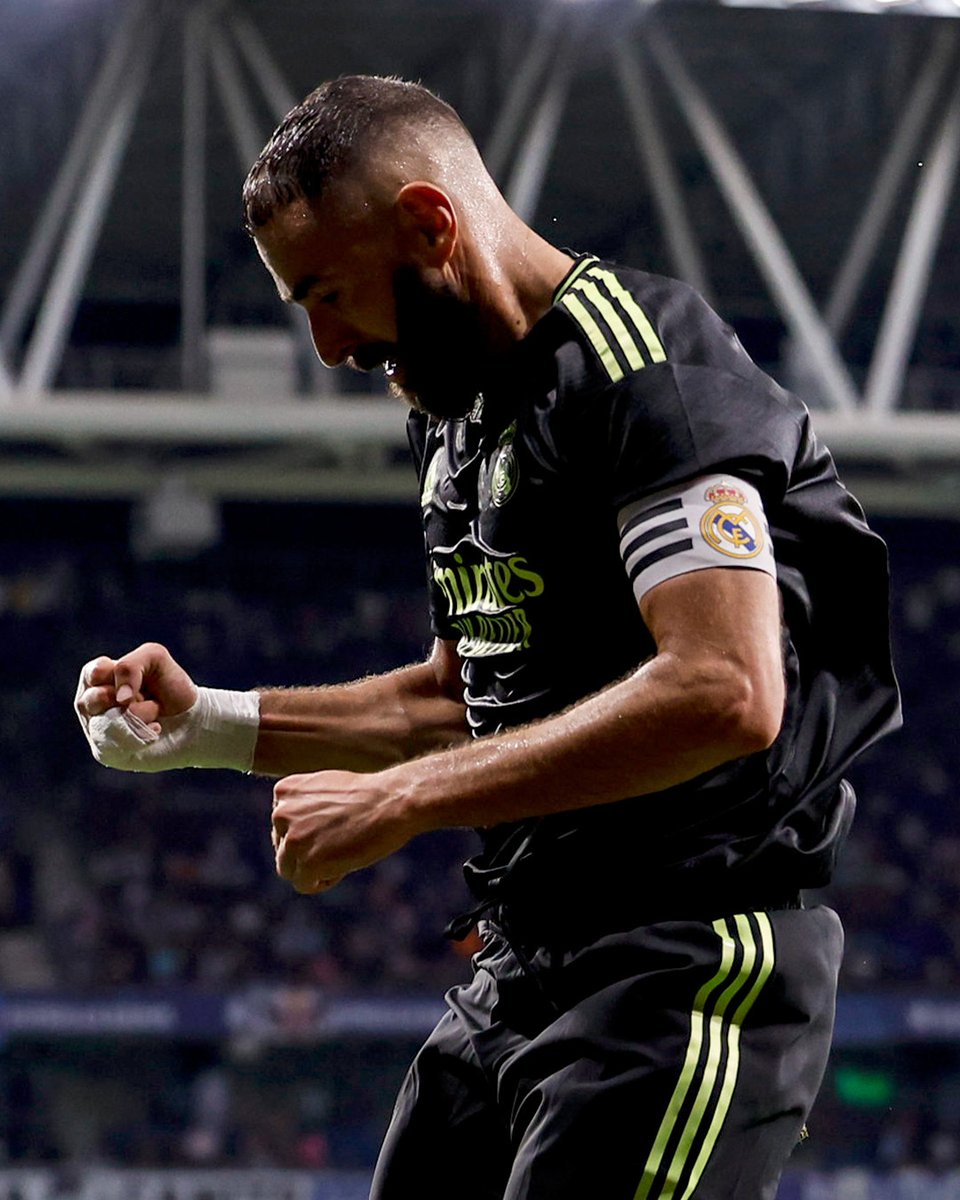 realmadrid's tweet photo. 👽 ES DE OTRO PLANETA. https://t.co/zaiHl9SfUP