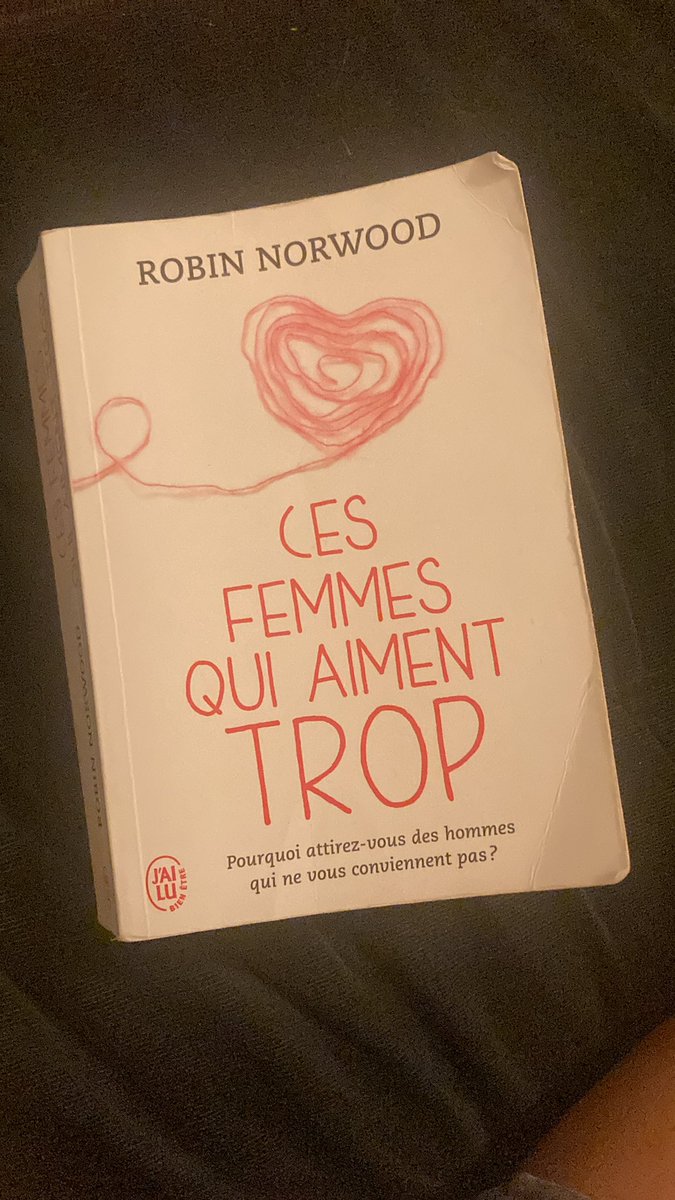MarionFGD's tweet photo. Livre un peu daté et au titre racoleur, je vous l’accorde ! Néanmoins, il fait du bien et mérite d’être lu 😉 #dependanceaffective #dependanceamoureuse #robinnorwood https://t.co/ofHLRtnP2A