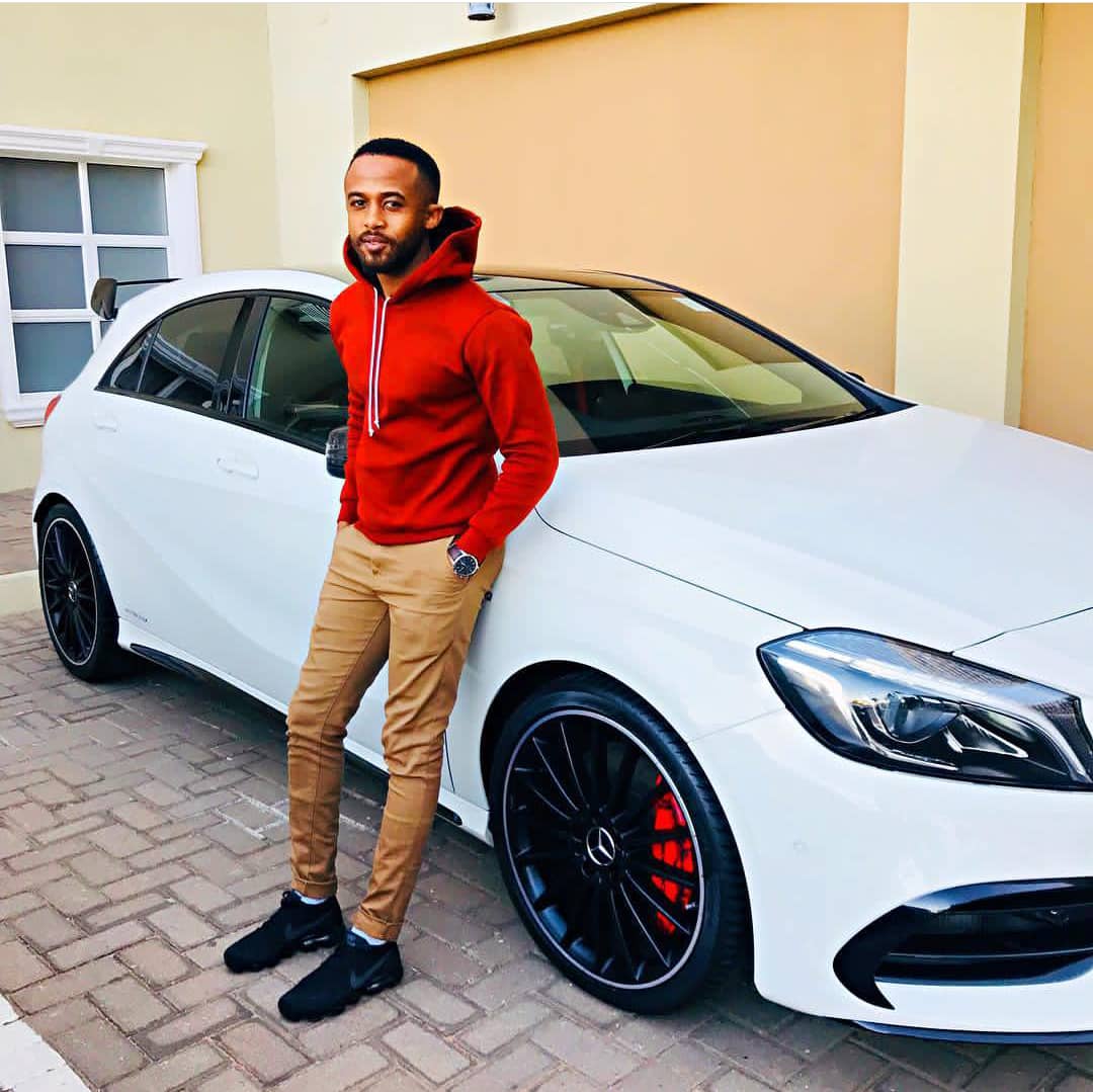 TholaniZulu's tweet photo. The goal is to build a life you don't need a vacation from, the journey to success begins with a step, take that step this month. Believe in your dreams! Go ahead and achieve them! Have an amazing month
#Trader_lifestyle 
#binary_code https://t.co/kt3FWRHhWx