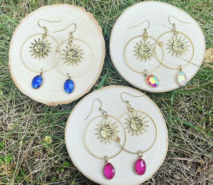 JourneytoSelfJS's tweet photo. NEW NEW NEW 😍🌞🌙

Link to shop: https://t.co/T8ykBful5A 💛

Order today and it will be shipped tomorrow 🥳 https://t.co/RL03HBG7do