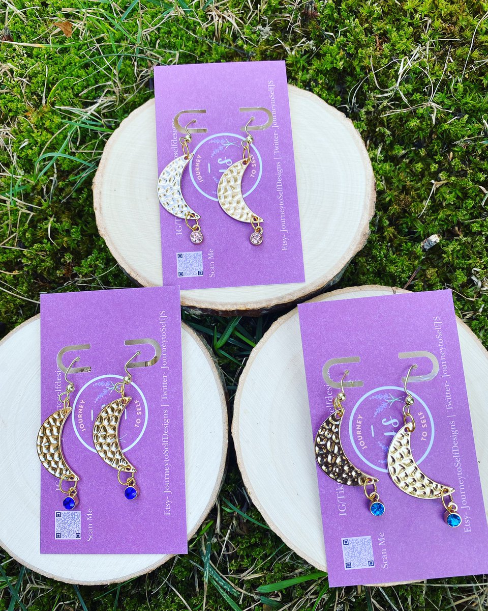 JourneytoSelfJS's tweet photo. NEW NEW NEW 😍🌞🌙

Link to shop: https://t.co/T8ykBful5A 💛

Order today and it will be shipped tomorrow 🥳 https://t.co/RL03HBG7do