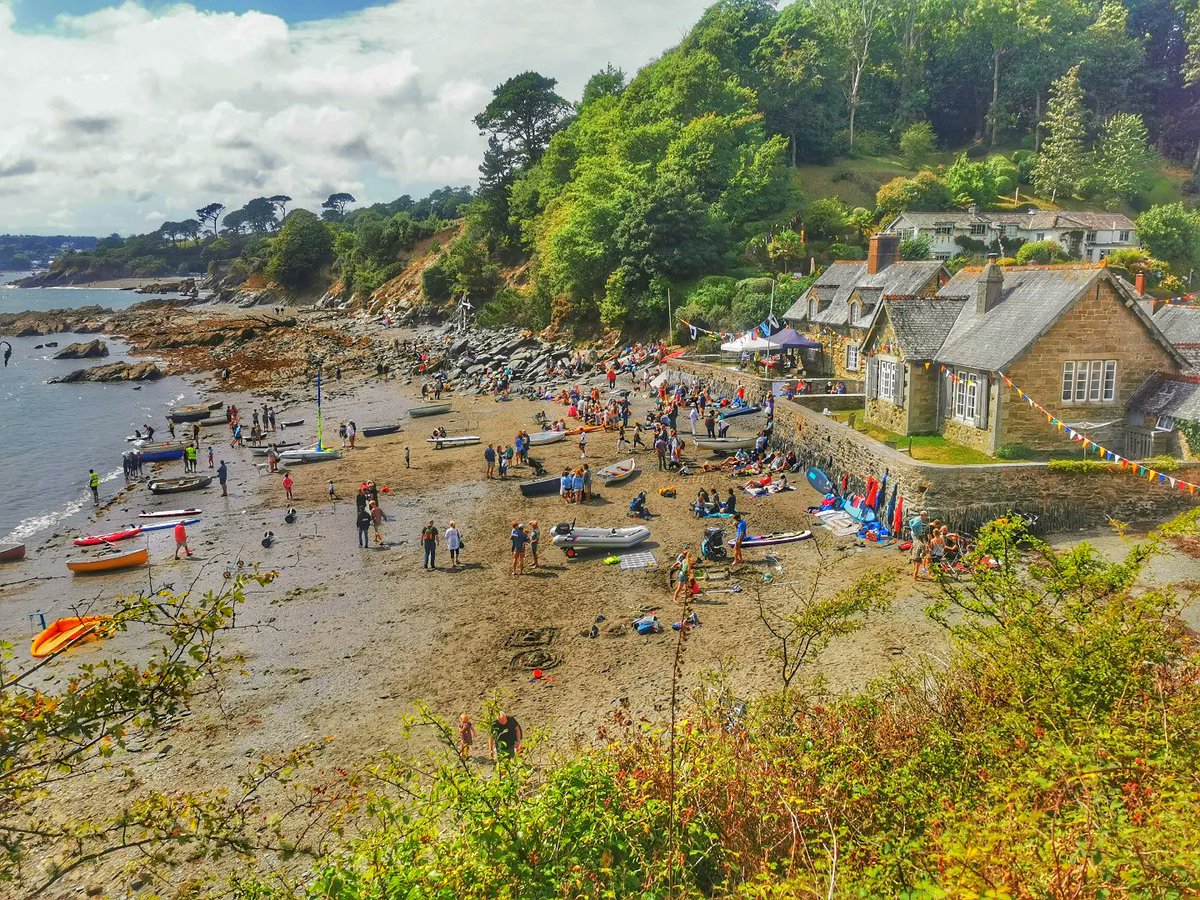 WildBayNZ's tweet photo. A cloudy morning the day may have started but the sun came out onto the Durgan Regatta.
Great vibes with many well fort out water activities.
#Durgan
#DurganReggeta
#HelfordRiver
#50thYear
#Keepexploring
#Discover https://t.co/oXTtjdZKPr