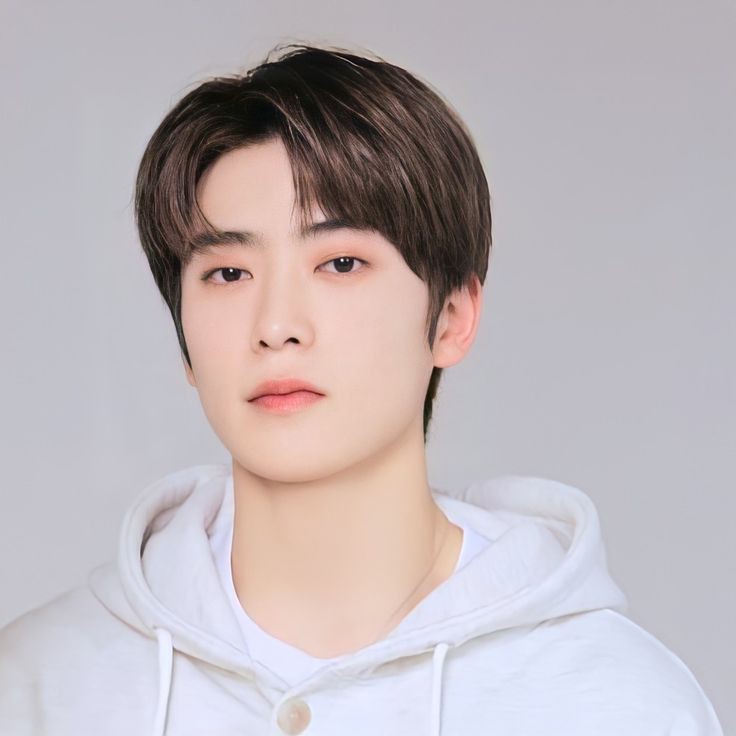 a jaeyong au. 
— our baby blues

Lelaki yang tengah naik daun dalam karir aktornya terpaksa menikahi Dia yang baru saja melahirkan seorang Anak karena kesalahan fatal yang dilakukan.