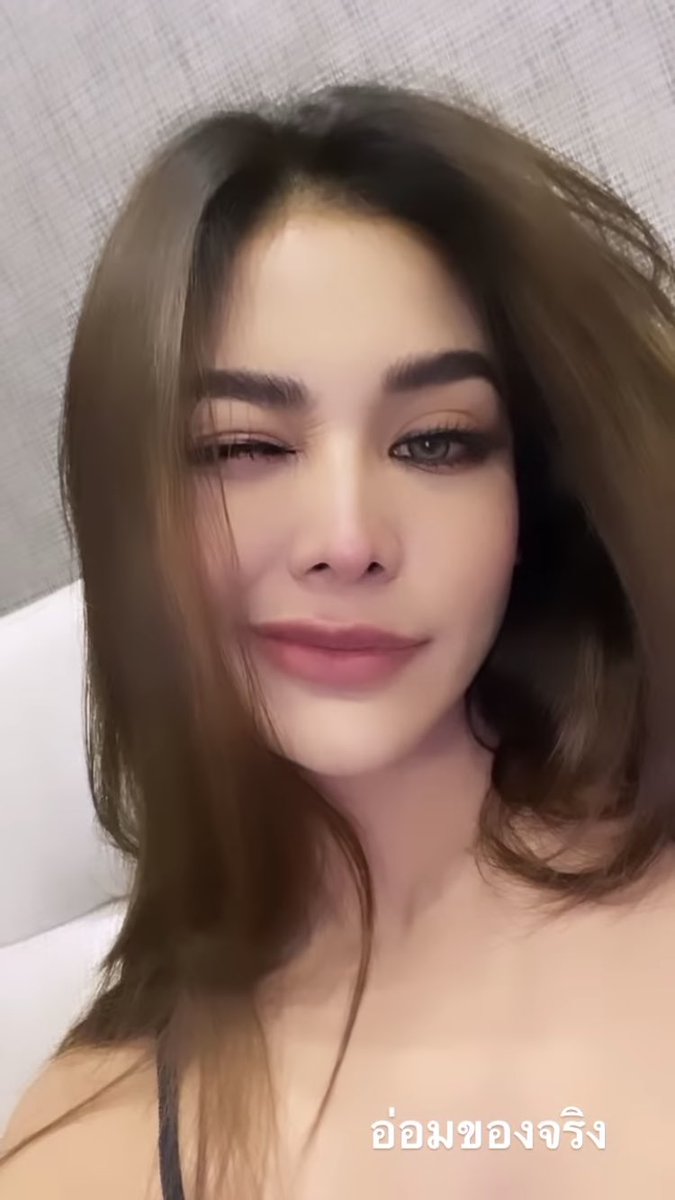 IVKKK_'s tweet image. อยู่ไม่ได้แล้วววววววววววววพี่ฟ้าอย่าฆ่ากันด้วยสายตาแบบนี้สิคะ 😂 #อิงฟ้ามหาชน