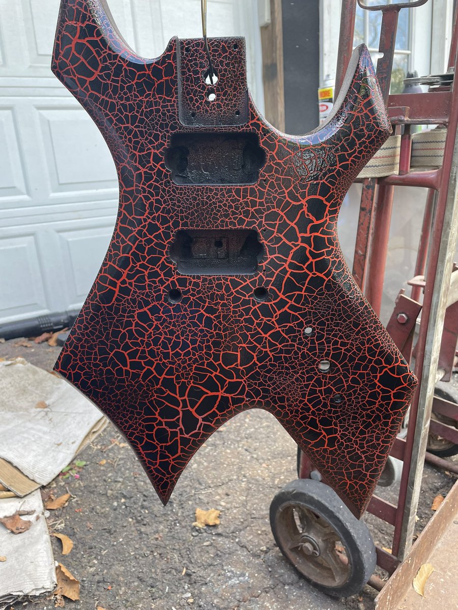 SgtSkittle117's tweet photo. Slowly turning this guitar into Eddie Munson’s guitar. #netflixstrangerthings #strangerthings #EDDIEMUNSON https://t.co/RuJmVN5ElH