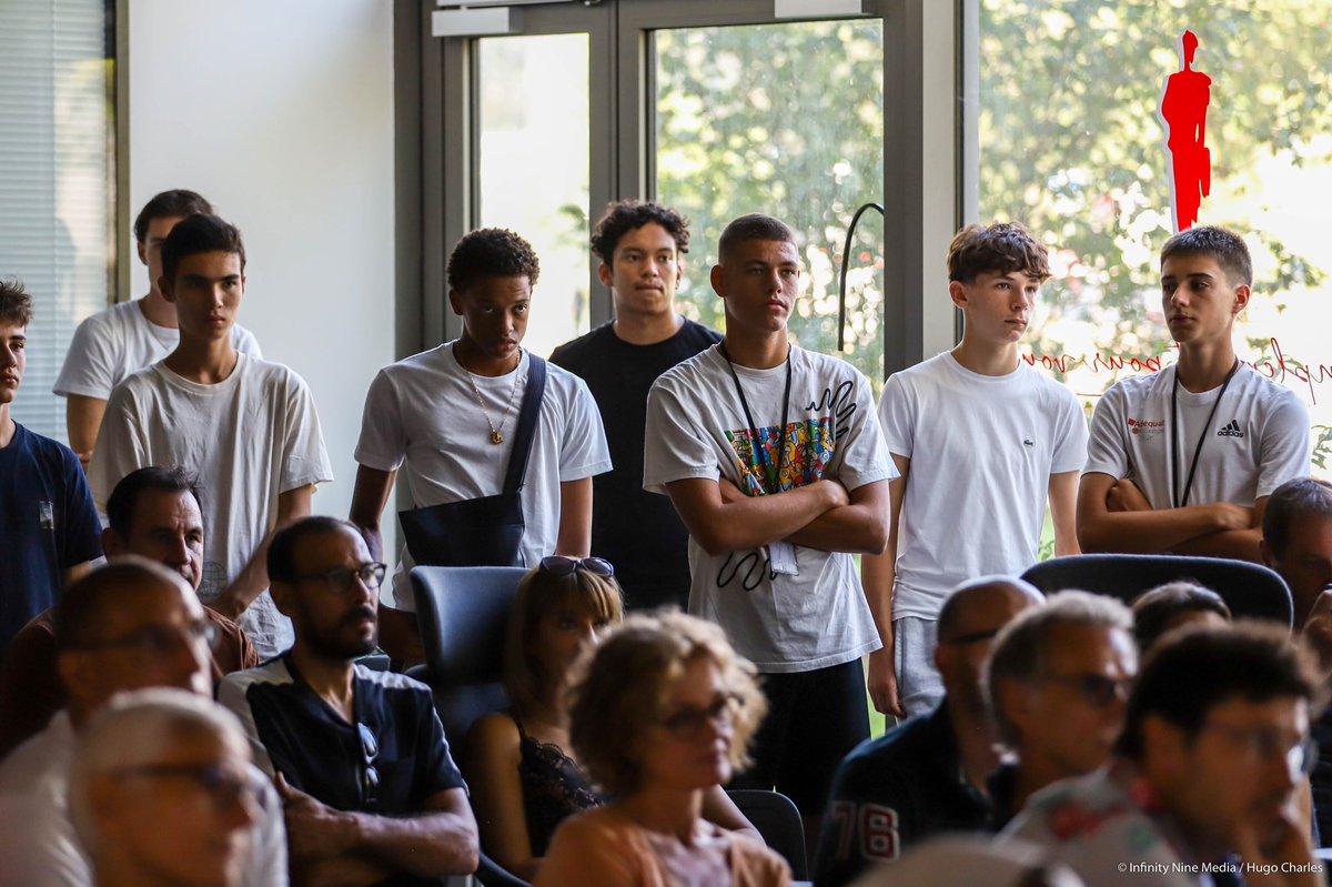 TP_A_A's tweet photo. 👋📸 Journée de rentrée à la @TP_A_A aujourd’hui pour les nouveaux Académiciens ! 

Accueil des familles, présentation du staff, réunion avec les coachs et installation dans les appartements au programme ! 

#TPAA https://t.co/pBCV0uHYua