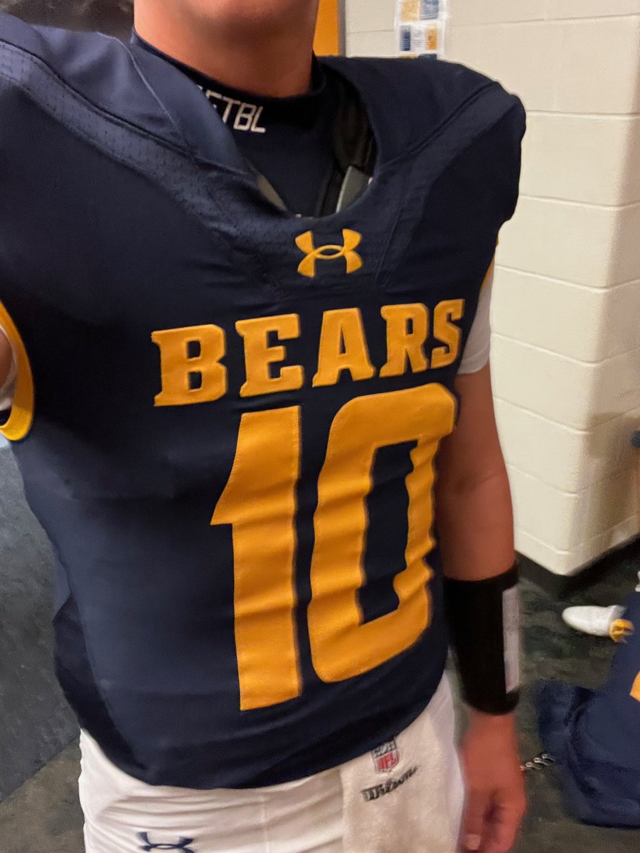KuykendallShea's tweet photo. Blessed to be part of this team! Great group of players and coaches.  Fun last scrimmage yesterday.  My first college game week is up! @UNC_BearsFB #AG2G https://t.co/2b1IgKvMMY
