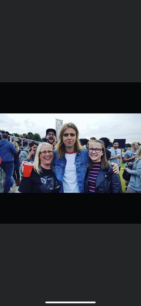 Kezza_Florence's tweet photo. 6 years since we ran after you at a biffy clyro gig🫶🏻miss you lots @thexcerts https://t.co/0jSTibVHb4