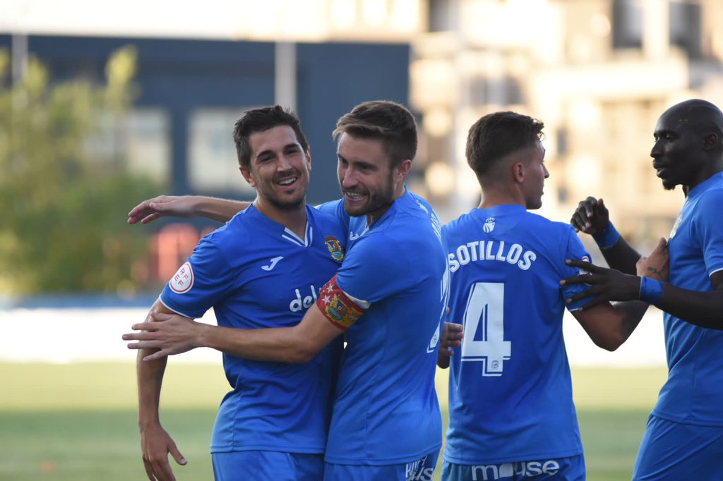 Fuenla's tweet photo. ⌚️ 38’ / 1-0 / GOOOOOOOOOOL GOOOOOOOOL GOOOOOOOL DEL FUENLAAAAAAA GOOOOOOOOOOOOOOOOOL DE ALVAROOOOOOO BARBOOOOOSA

#FuenlaAlgeciras https://t.co/HoiGOMxtEu
