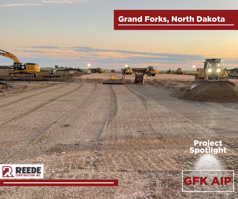 IncReede's tweet photo. Laying geogrid @gfkairport
#constructionworker #constructionfamily #roadwork #aberdeensd #livelocal57401 #southdakota #concrete #paving #northdakotalife #RCI #RCIRoadGuys #1R #RiseandShine #WeGet2 #Superior #KeepChoppinWood #GettinAfterIt https://t.co/1gxYNbs6S9