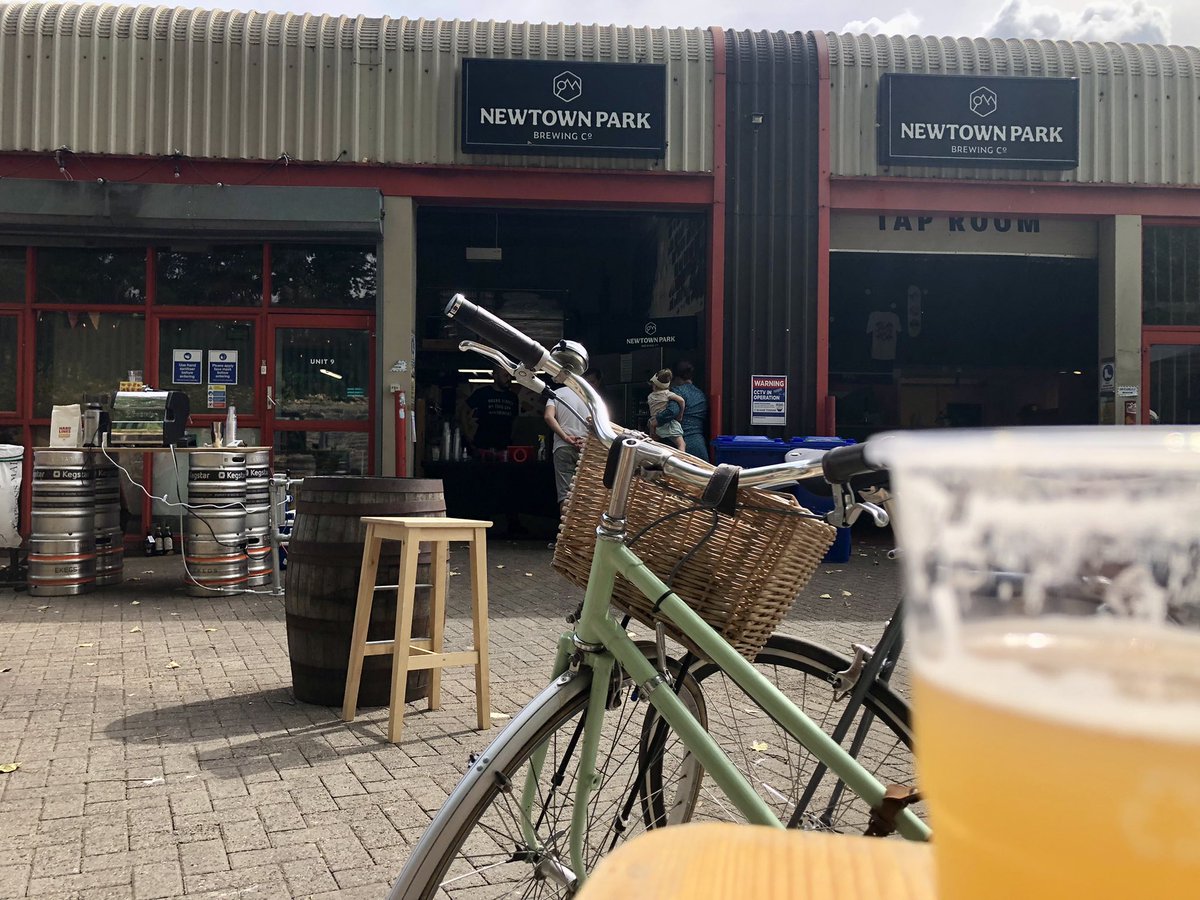 NicktheCrew's tweet photo. East #Bristol Brewery Trail Arbor Ales, Dawkins Ales, Good Chemistry Brewing,Left Handed Giant Brewing Co, Moor Beer Little Martha Brewing, Newtown Park Brewing Co. and Wiper &amp; True https://t.co/P8uGfMoWp3