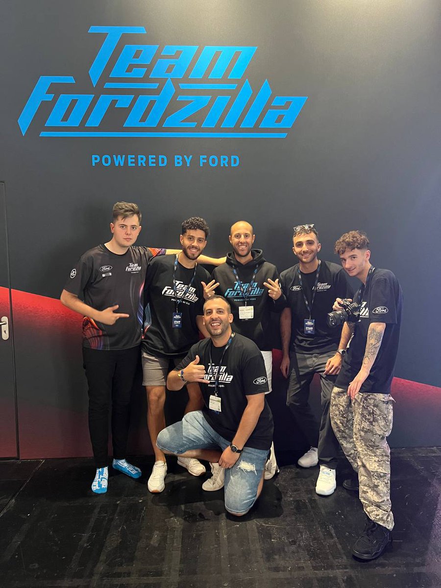 TeamFordzilla's tweet photo. #TeamFordzilla have had an absolute blast at #gamescom2022! 🥳

We've met up with old friends, made some amazing new ones, and created incredible memories that will last a lifetime.

Thank you @gamescom! 🥰 https://t.co/Y7qrfxOmEO