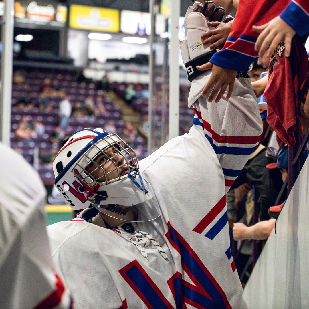 We spent our Sunday morning searching for all the post-game media mentions from last night's Game 1 of the Minto Cup Finals

Stetson hats, Mayor Brown, "Holy Mackinaw!", @Kmarts16 killing it in the crease, Lucas Littlejohn on the loose + more in The Links: thelaxmag.com/the-links-whit…