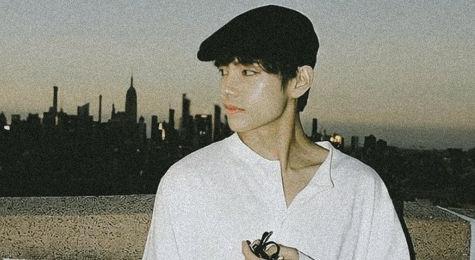 healwithtae's tweet photo. "i just want to be where you are" ♡

I vote for #V of @BTS_twt for Artist of the Summer 2022 #AudacyAOTS https://t.co/jPuMCPeZ8L