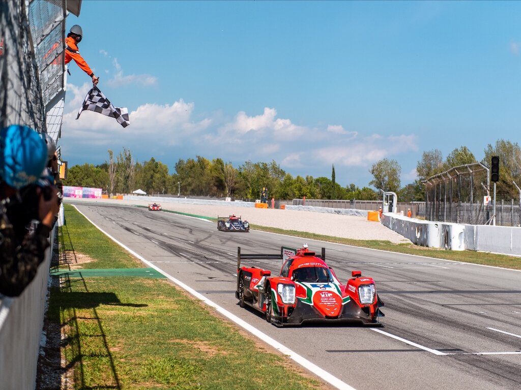 pitspress's tweet photo. PREMA behaalde zondag een dominante overwinning #Barcelona #Catalunya #Circuitcat_eng #endurance #enduranceracing #GTendurance #LeMans #LEMANS24 #LMP2 #LMP3 #Motorsport #MotulPetitLeMans #prema #PREMA_Team #racing #ThisIsEndurance #WEC
https://t.co/is3m4hJuJn https://t.co/QwjO8MpSPw