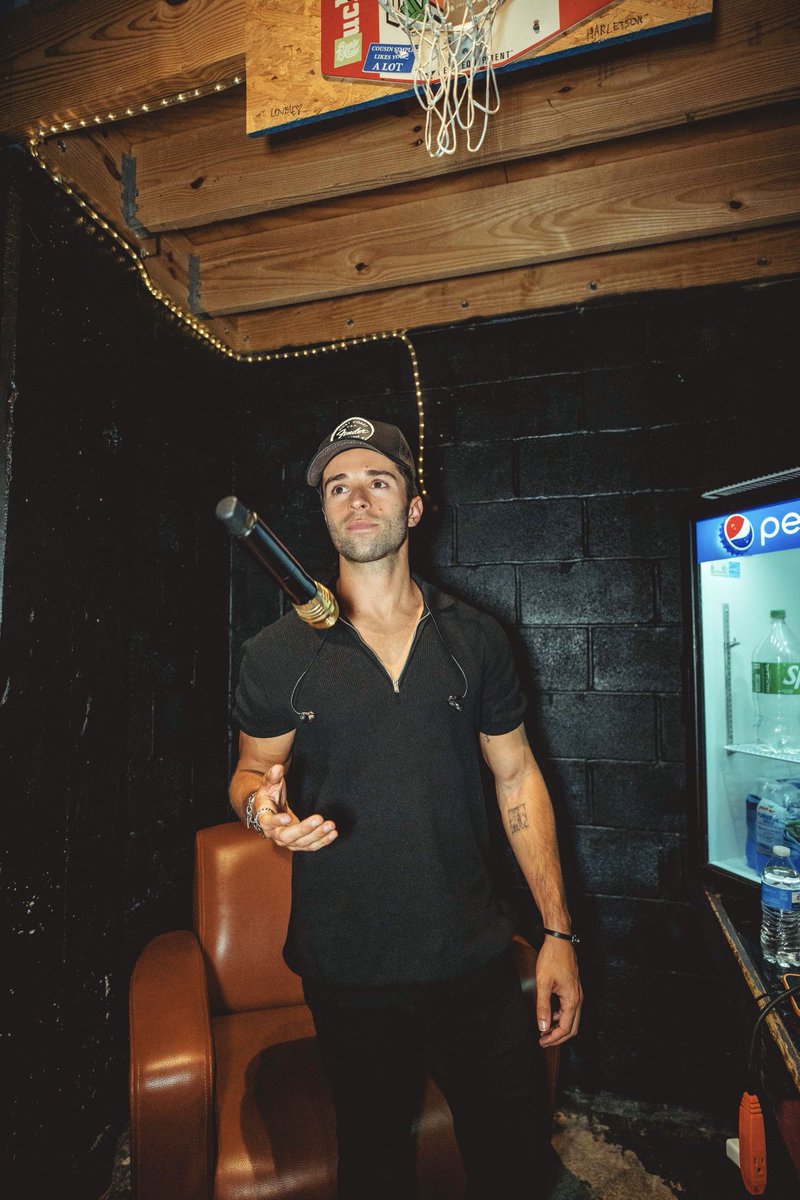 jakemiller's tweet photo. Columbus last night 🖤 Detroit tonight https://t.co/YjqJp1Kkod