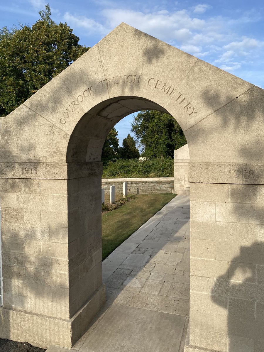 conorwillixms's tweet photo. Late stroll up to Gourock Trench Cemetery, a small @CWGC cemetery with only 40 casualties most from the opening day of the battle of Arras #WW1 https://t.co/wM1e5hRlSS