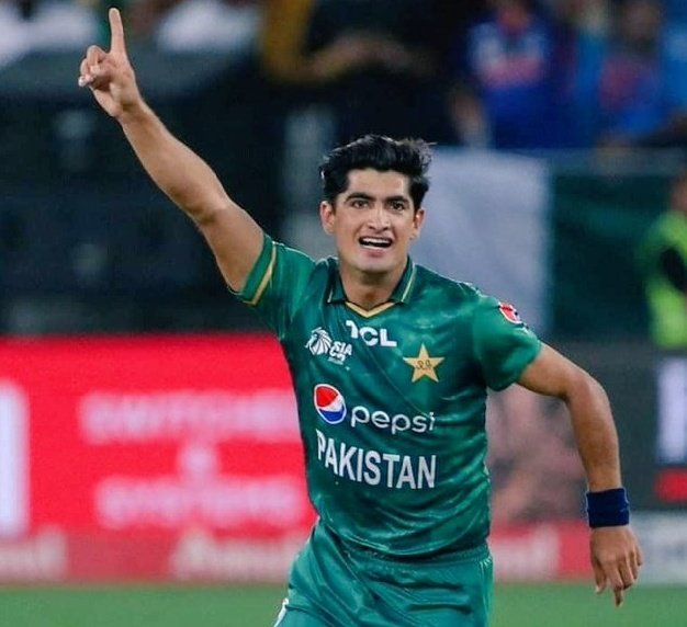 _iamkaiff's tweet photo. Whether you are Indian or Pakistani 🇮🇳🇵🇰 you have to accept the fact that Naseem Shah is the fighter.
He is one of the best pacers in the world currently. https://t.co/Cv02AsXx0J