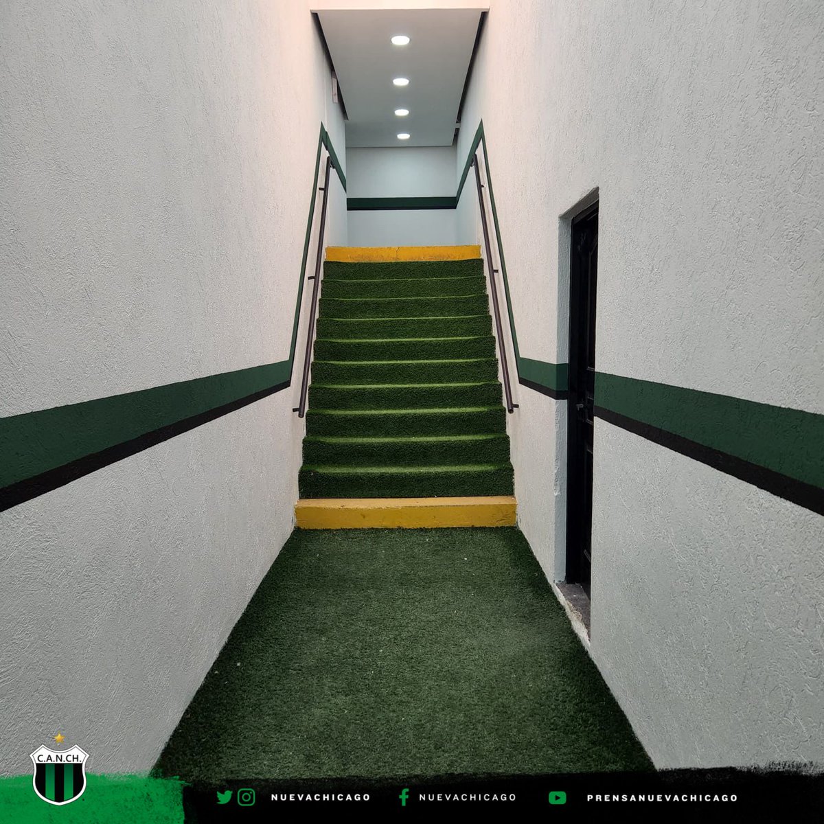 EstadioCANCH's tweet photo. 🤝 Una obra que fue iniciada por el Fútbol Senior y que hoy se concreta en conjunto con nuestro sponsor Pagano y la actual gestión, llevando a cabo la puesta en valor del túnel.

Agradecemos a ellos y a todos los socios y socias que colaboraron.

#NuestraCasa 🏟️
#ChicagoCrece💚🖤 https://t.co/pkfpdMEiHs