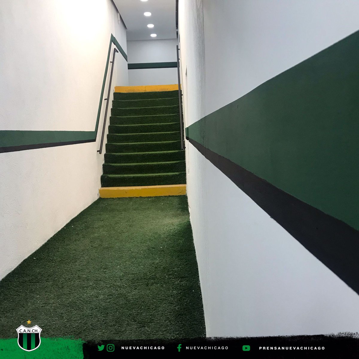 EstadioCANCH's tweet photo. 🤝 Una obra que fue iniciada por el Fútbol Senior y que hoy se concreta en conjunto con nuestro sponsor Pagano y la actual gestión, llevando a cabo la puesta en valor del túnel.

Agradecemos a ellos y a todos los socios y socias que colaboraron.

#NuestraCasa 🏟️
#ChicagoCrece💚🖤 https://t.co/pkfpdMEiHs