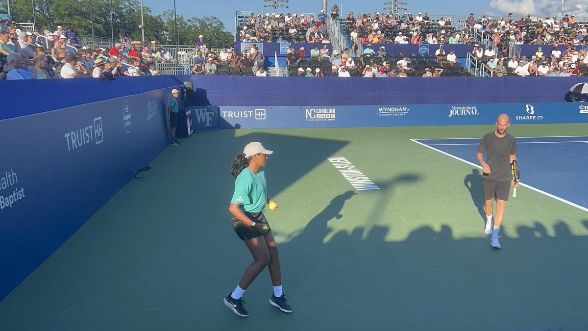 What a week it was for our #1, Anjali Tatini! 

Not only did she go 5-0 in singles & dubs play, including a win in her Page debut at Gibbons, but also served as captain of the ball kid team at the @WSOpen! With that she earned the opportunity to work the Finals! Lets go Anji! 🏴‍☠️