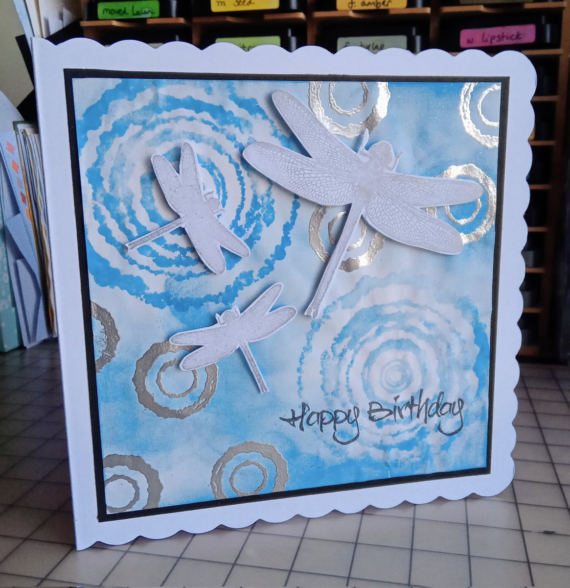 by_maxine's tweet photo. I hope you've all had an amazing weekend.
How is it Sunday evening already?!
I created a second card featuring those beautiful dragonflies &amp; ripple effect stamps from Visible Image.
#HandcraftedByMaxineB  #VisibleImage #VisibleImageStamps #BirthdayCard #Dragonflies https://t.co/N4Dm08P2V2