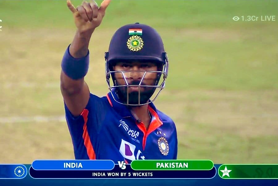 🤙🏻 
What a knock <a href="/hardikpandya7/">hardik pandya</a> 🔥
#INDvsPAK