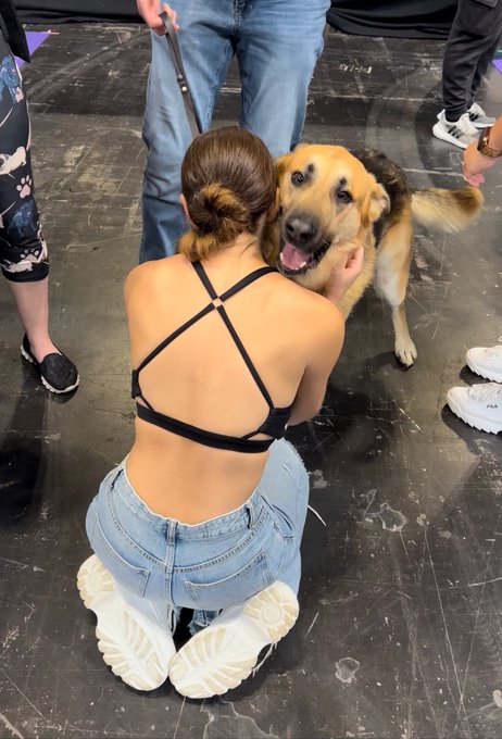 Thank you @GodivaGuidedogs so much for attending @IGFestUK I can&rsquo;t express how much your work and your<a class="tags" target="_blank" title="On Twitter" href="/?out=eyJ0eXAiOiJKV1QiLCJhbGciOiJIUzUxMiJ9.eyJpYXQiOjE3MjA3MjgzNDgsImlzcyI6InR3cG9ybnN0YXJzLmNvbSIsIm5iZiI6MTcyMDcyODM0OCwiZXhwIjoxNzUyMjY0MzQ4LCJyZWRpcmVjdF91cmwiOiJodHRwczovL3R3aXR0ZXIuY29tL0dvZGl2YUd1aWRlZG9ncyJ9.Y8xuW68IlkQw_sGrs6XNLlERxpTLYBPRh2Kp5mD0faFu0rPDf4re_MzK8zw9JGHjgJEN9QII72wpJ0Ff2yAUzQ">@GodivaGuidedogs</a><a href="/tag/cosplay"class="tags"><span>#cosplay</span></a><a href="/tag/borderlands"class="tags"><span>#borderlands</span></a><a href="/tag/moxxi"class="tags"><span>#moxxi</span></a><a href="/tag/moxxicosplay"class="tags"><span>#moxxicosplay</span></a>