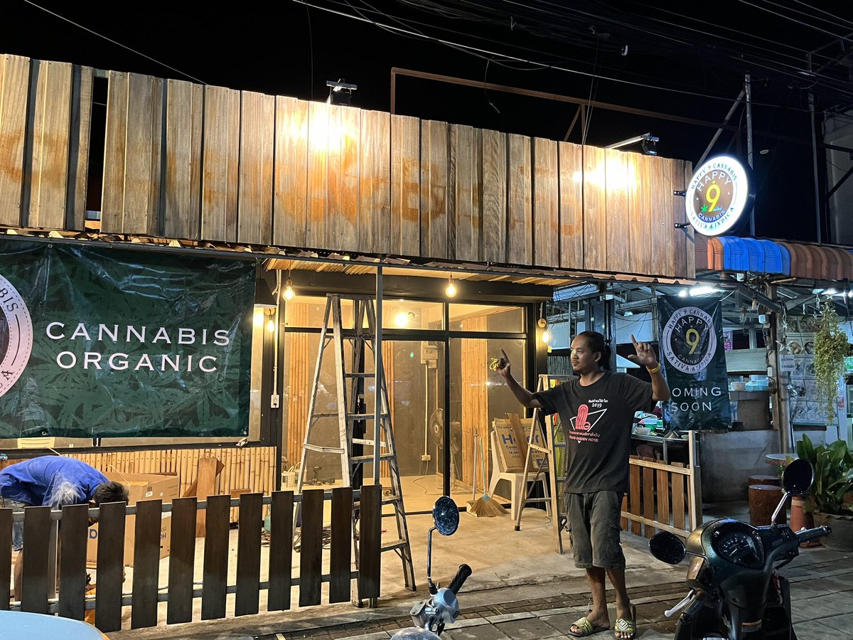 thianchote's tweet photo. #kohsamui #หน้าทอน #ท่าเทียบเรือ
#Happy9CANNABIS  #สิงโต #DRAGONog https://t.co/rVlj8GU8LL