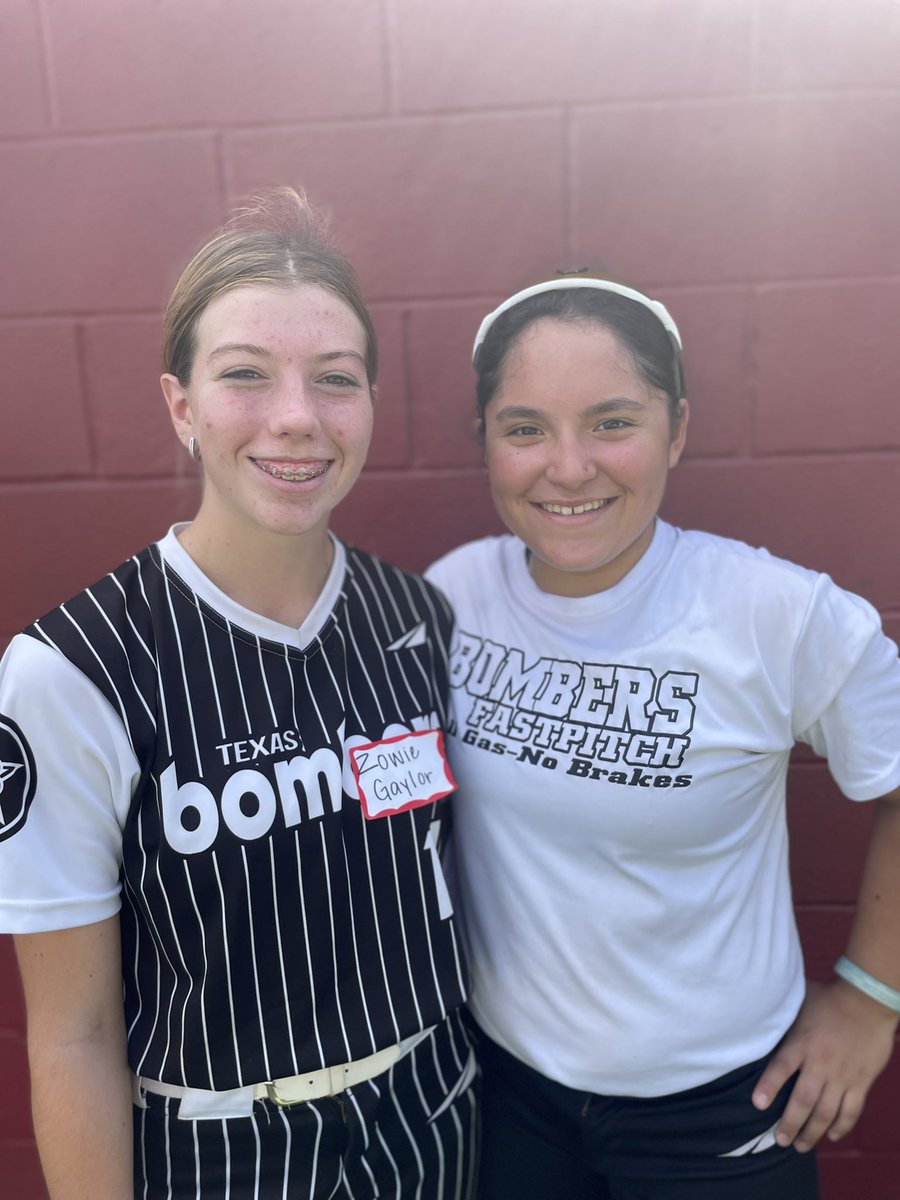 ZowieG11's tweet photo. @UIWSoftball  pitching camp today. I enjoyed the camp and the valuable feedback. Thank you @deanofsoftball5  @hunter_bunch10 @robynleightonn  for your time. Special thanks to @Madison_Garza05 for being my catcher today. @BombersCtxWard https://t.co/T6on7liuyd