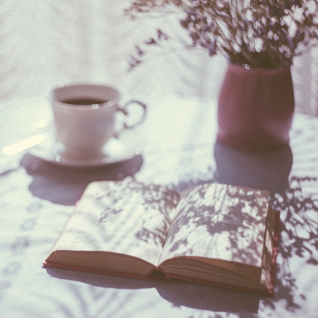 PFT_courses's tweet photo. Weekends are for relaxation!

Where's your perfect Sunday spot? 💜

https://t.co/SlnbRwtvtT

#alonetime #downtime #selfcare #selfcareisntselfish #weekend #sunday https://t.co/d1g0Fpim10