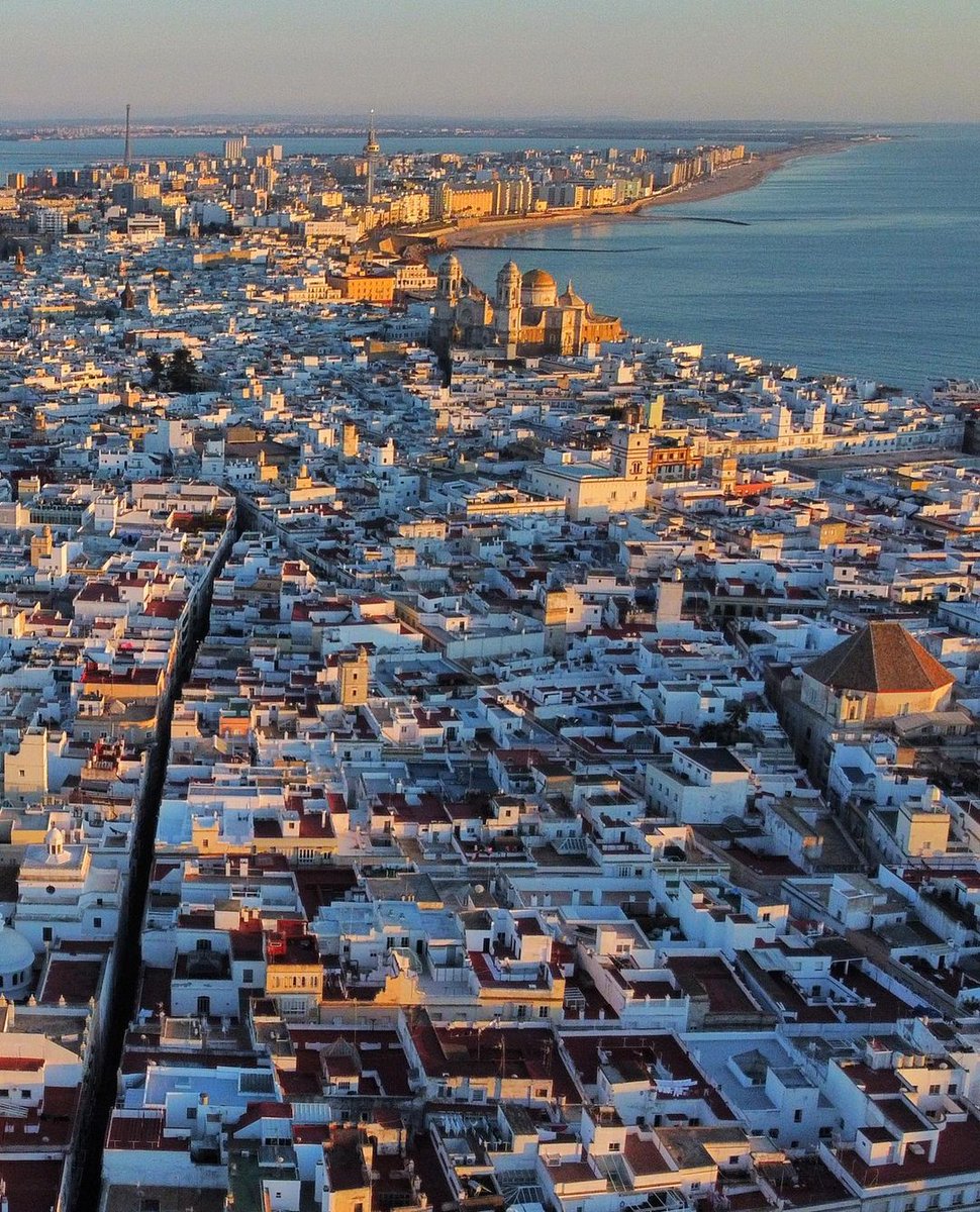 Cádiz desde las alturas (Fot. Sobre Volándote)